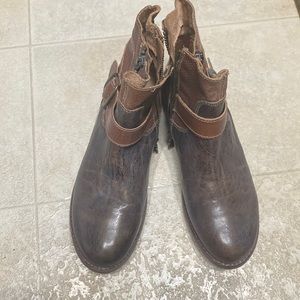 Like new bed stu bootie size 7.5. Worn once inside!